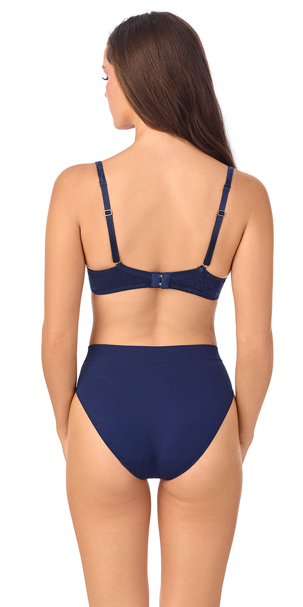 A lady wearing Safari T Shirt Bra in True Navy