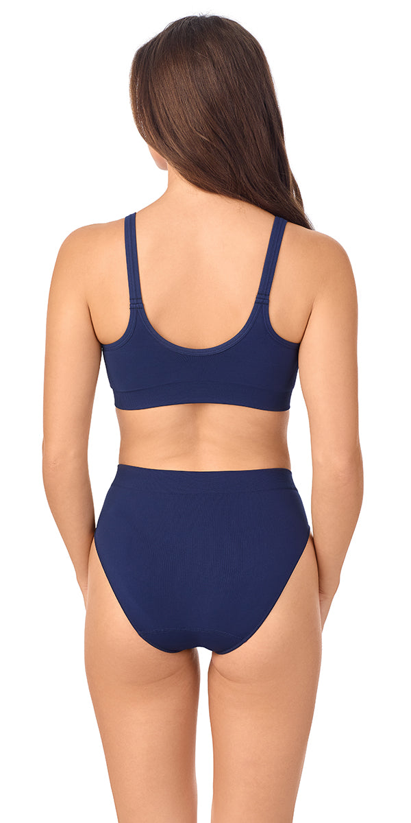 A lady wearing Seamless Comfort Bralette in True Navy