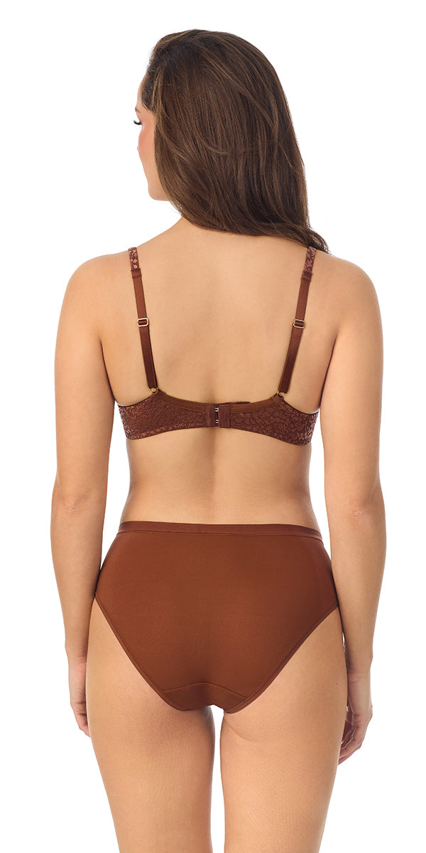 A lady wearing Bronzite Safari T Shirt Bra.
