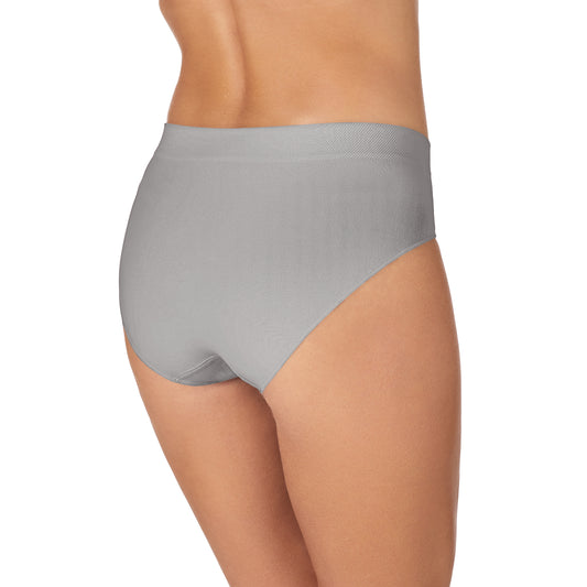 A Lady Wearing Seamless Comfort Hipster - Smoke posing back view
