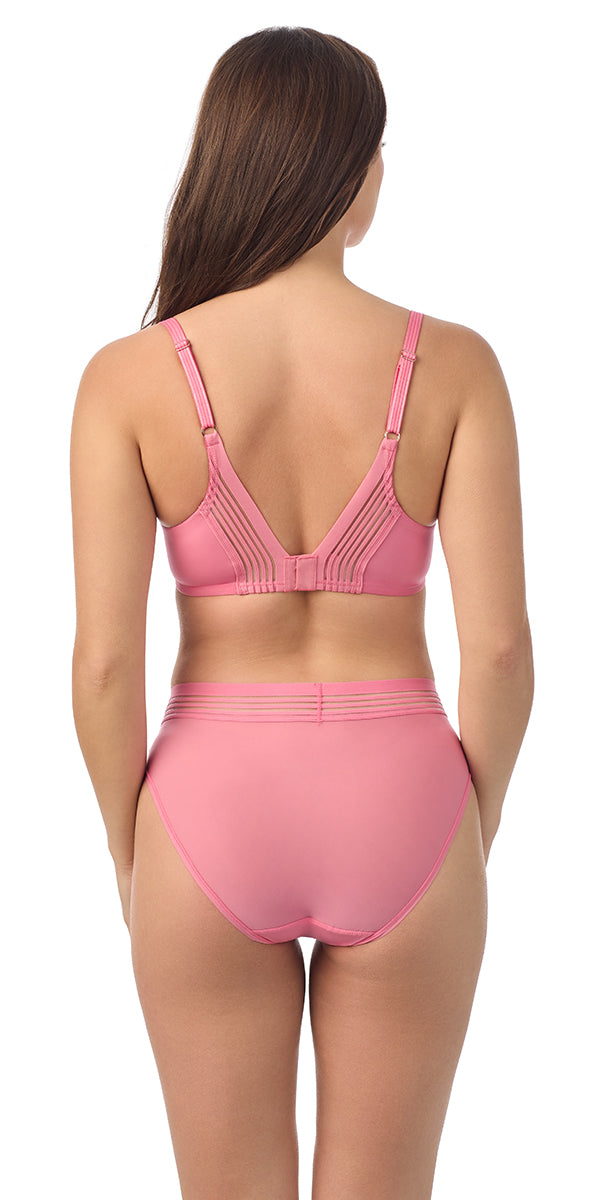 A lady wearing Second Skin Back Smoother in Blossom