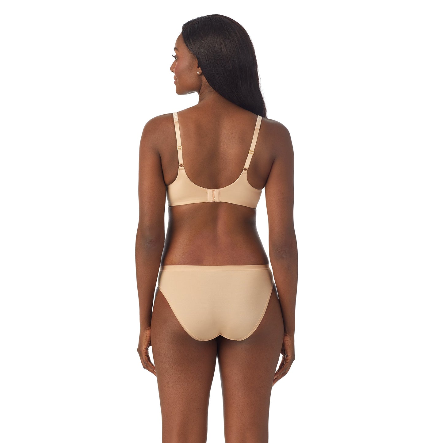 A lady wearing Safari Smoother Bra in Sahara