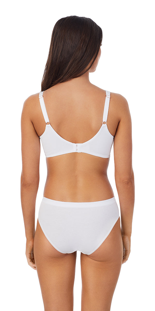 A lady wearing white signature cotton unlined bra