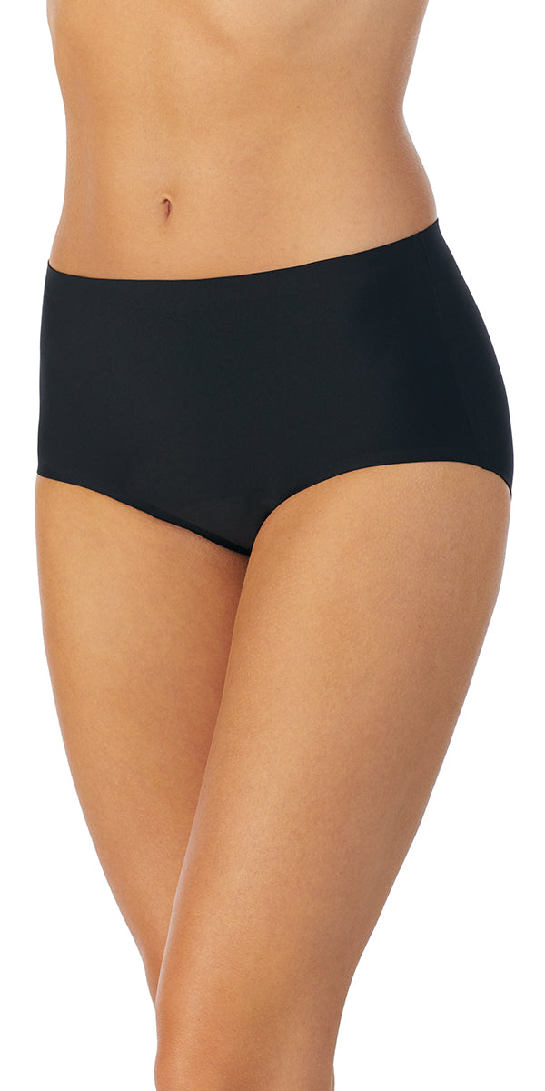 A lady wearing black Smooth Shape Leak Resistant Boyshort