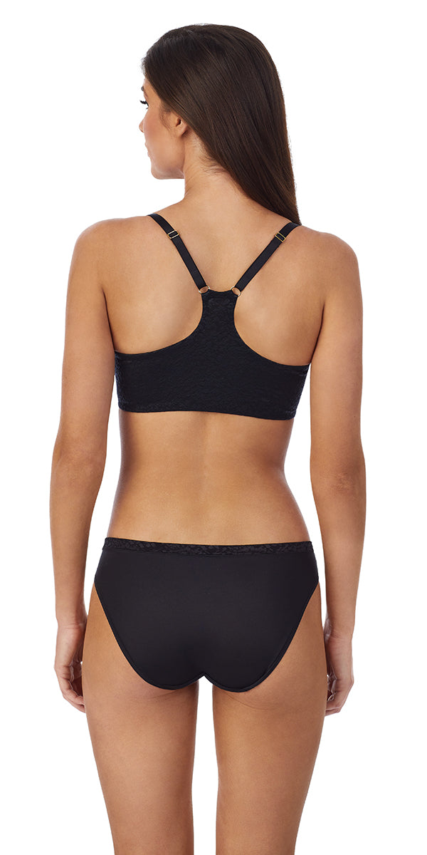 A lady wearing a black Safari Racerback Bra