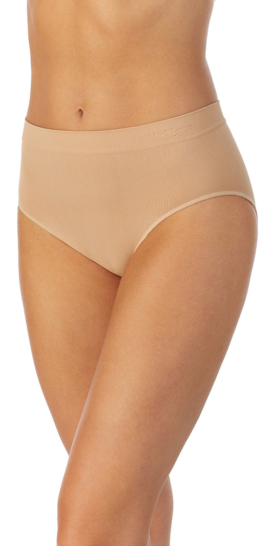 A lady wearing a natural Seamless Comfort Brief