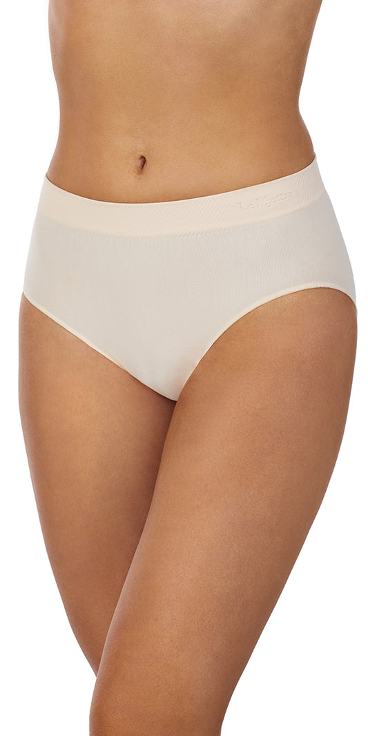 A lady wearing a soft shell Seamless Comfort Brief