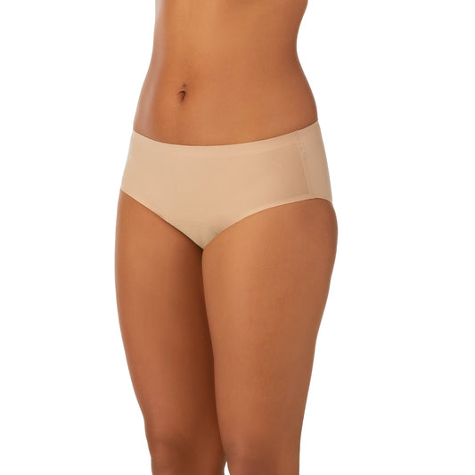 A lady wearing Smooth Shape Leak Resistant Boyshort in Natural