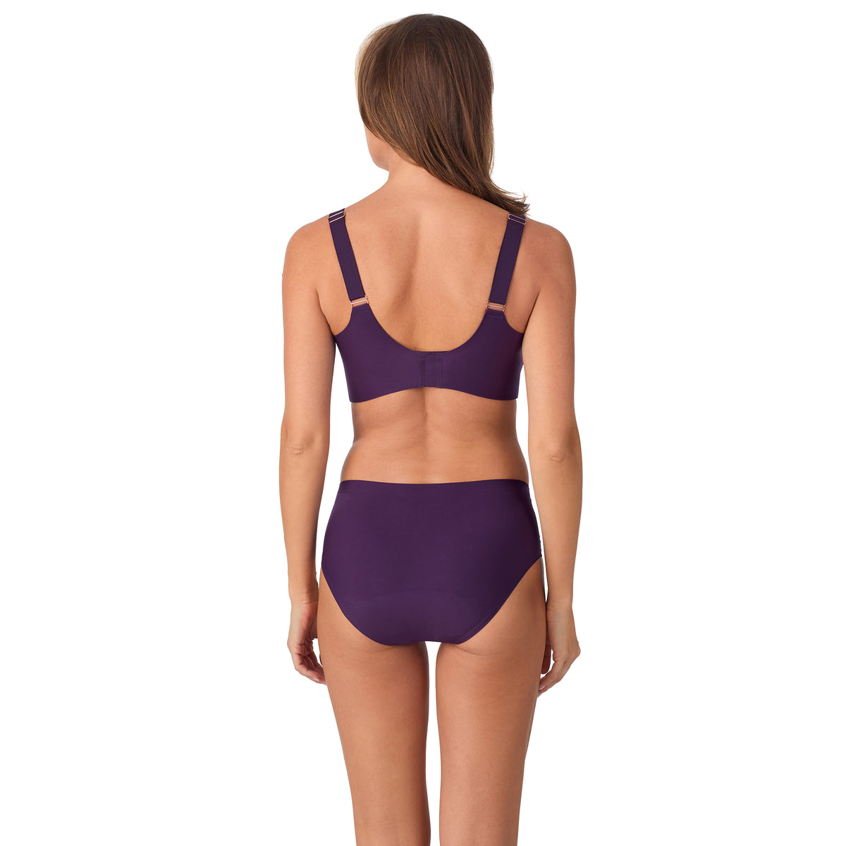 A lady wearing Smooth Shape 360 Smoother - Aubergine back view