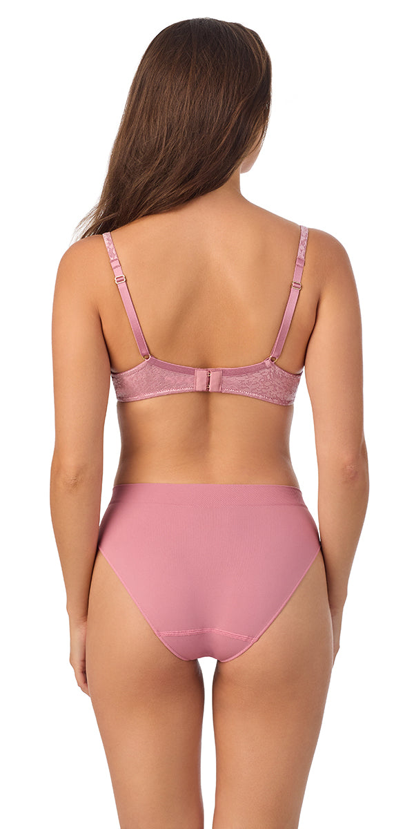 A lady wearing  Rosette Safari T Shirt Bra 