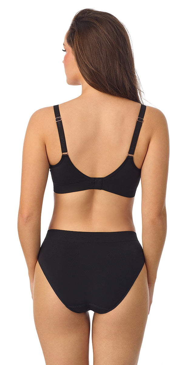 A lady wearing black Seamless Comfort Unlined