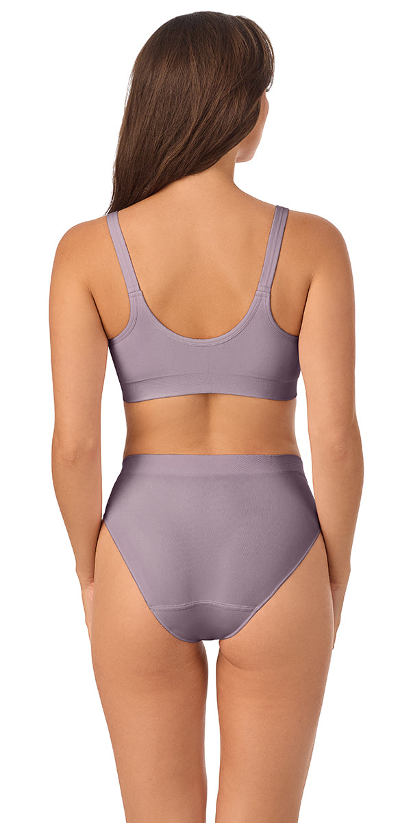 A lady wearing ash Seamless Comfort Bralette 