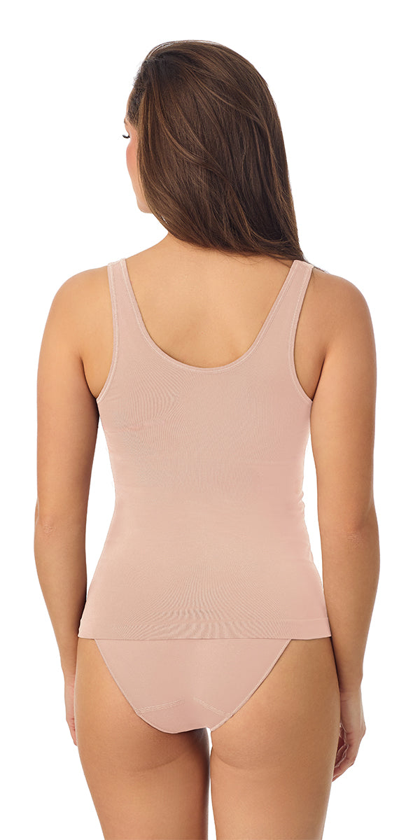 A lady wearing Pale peach Seamless Comfort Tank