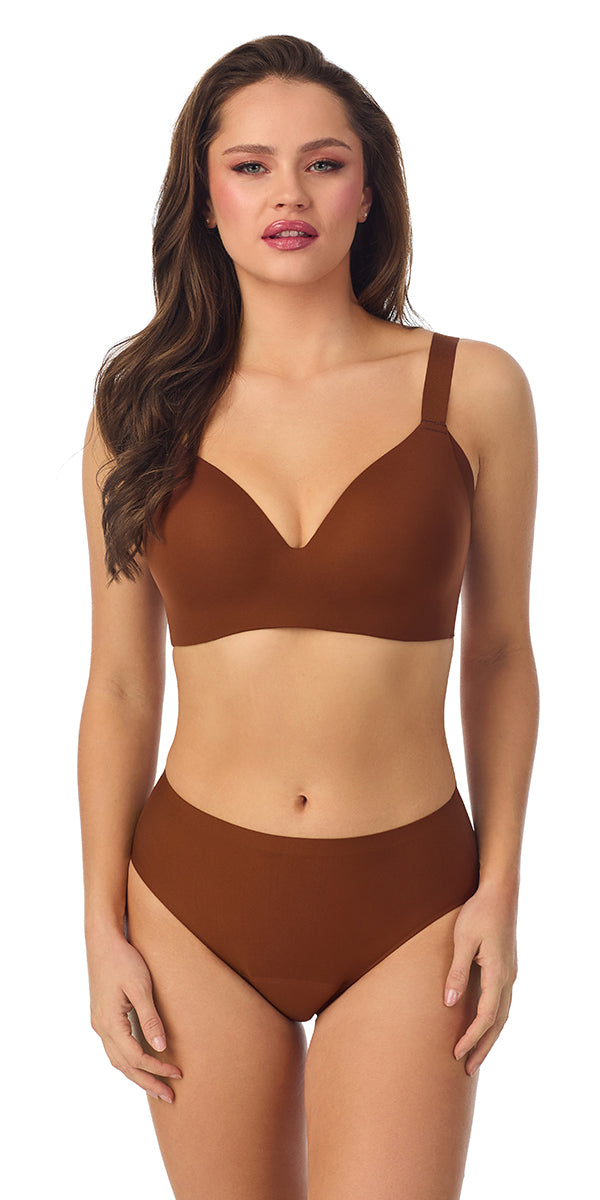 A lady wearing brown Smooth Shape 360 Smoother