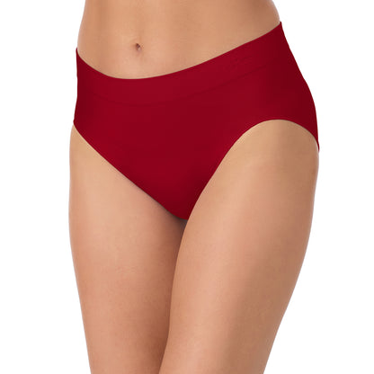 A lady wearing Seamless Comfort Hi Cut - Pomegranate