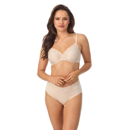 A lady wearing Lace Allure Moulded Unlined in Soft Shell