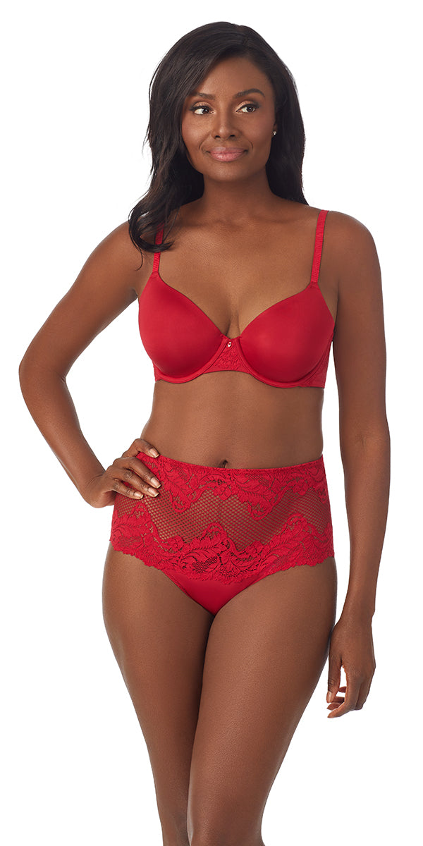 A lady wearing red Lace Allure Soft Contour