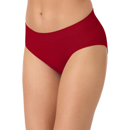 A lady wearing Seamless Comfort Hipster - Pomegranate