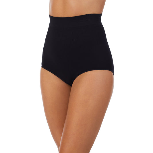 A lady wearing Seamless Comfort High Waist Brief in Black