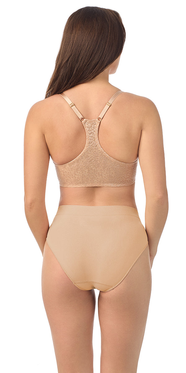 A lady wearing a sahara Safari Racerback Bra