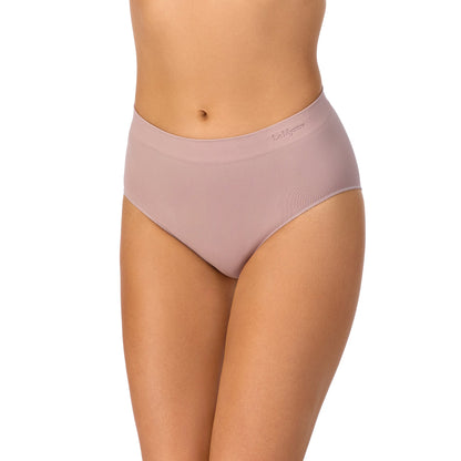 A lady wearing Seamless Comfort Brief Mink