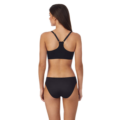 A lady wearing Safari Racerback Bra in Black