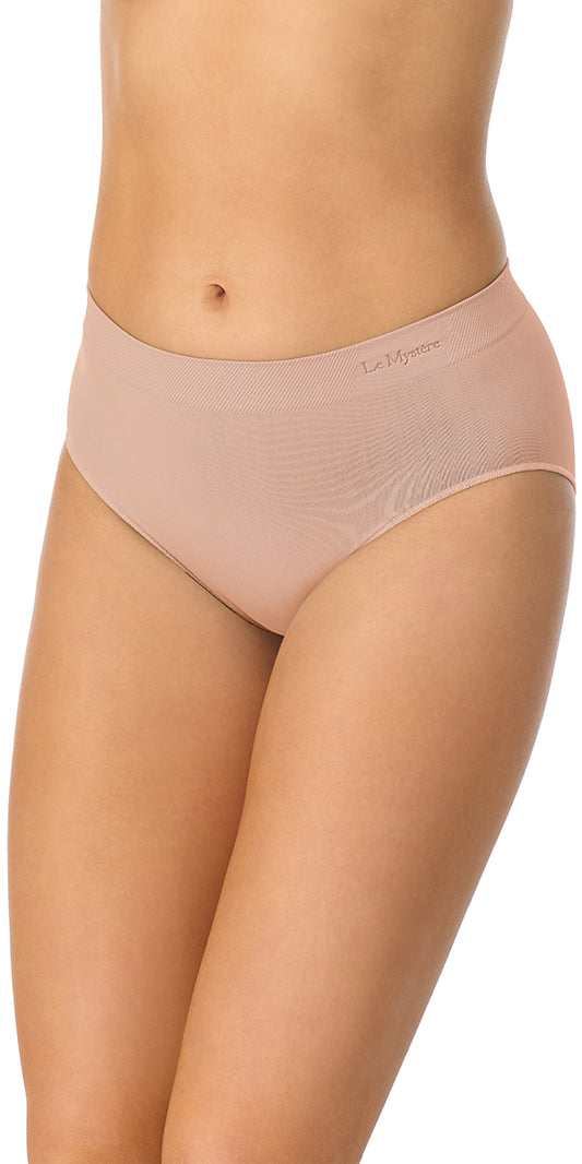 A lady wearing Pale peach Seamless Comfort Brief