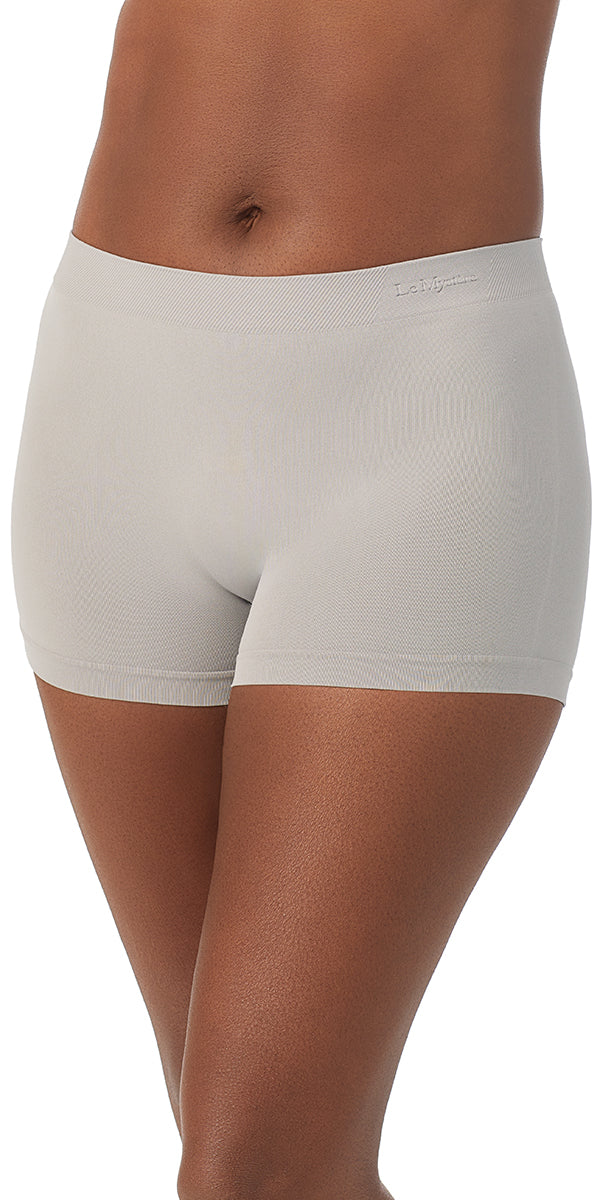 A lady wearing Chateau Grey Seamless Comfort Boyshort