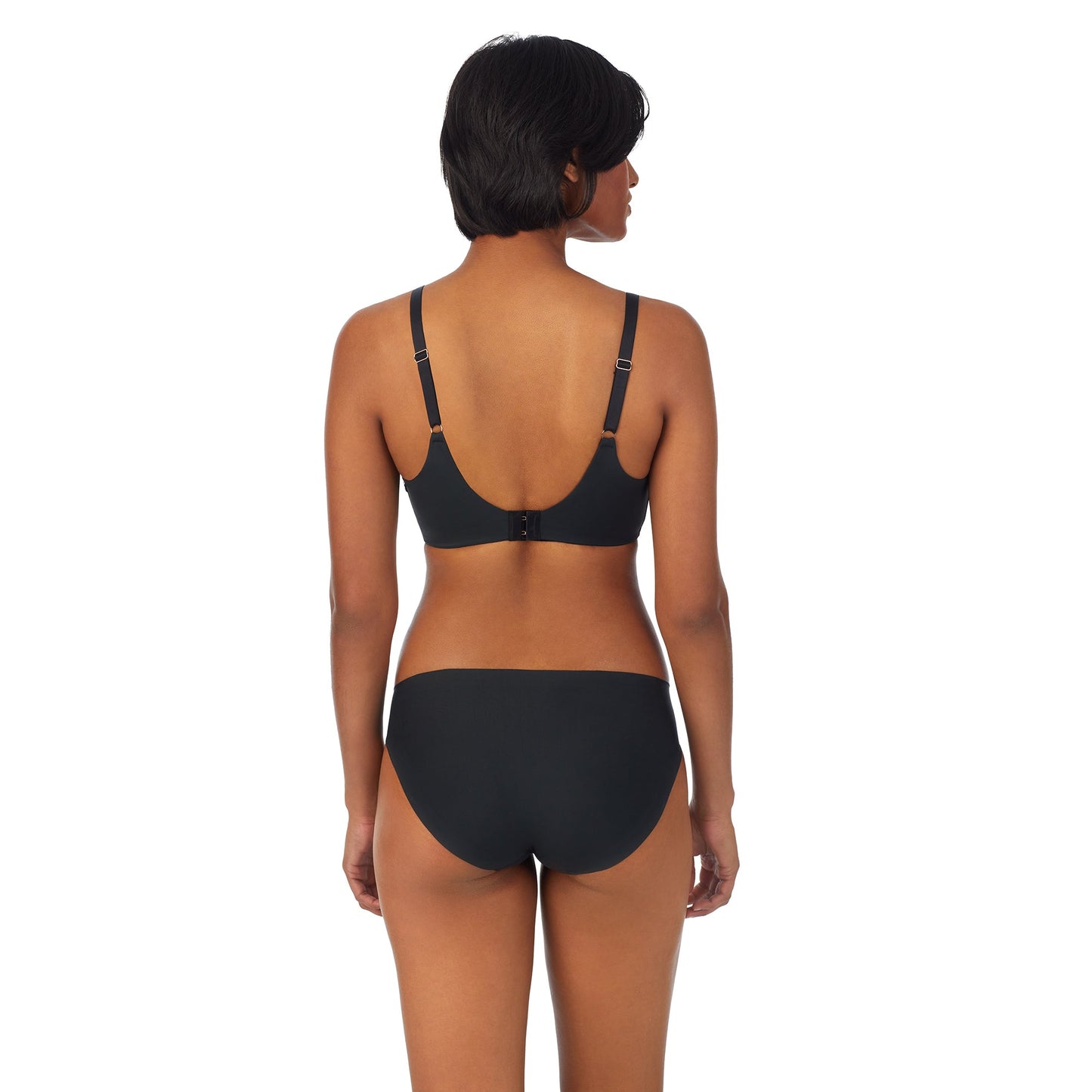 A lady wearing Signature Comfort Wireless Bra in Black