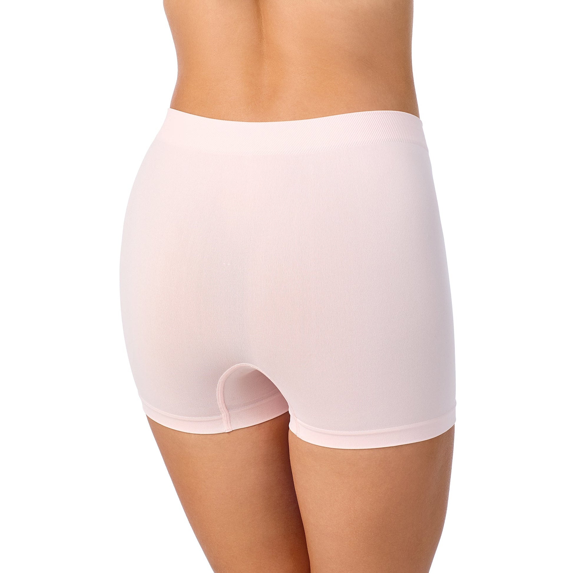 A lady wearing Seamless Comfort Boyshort Cameo