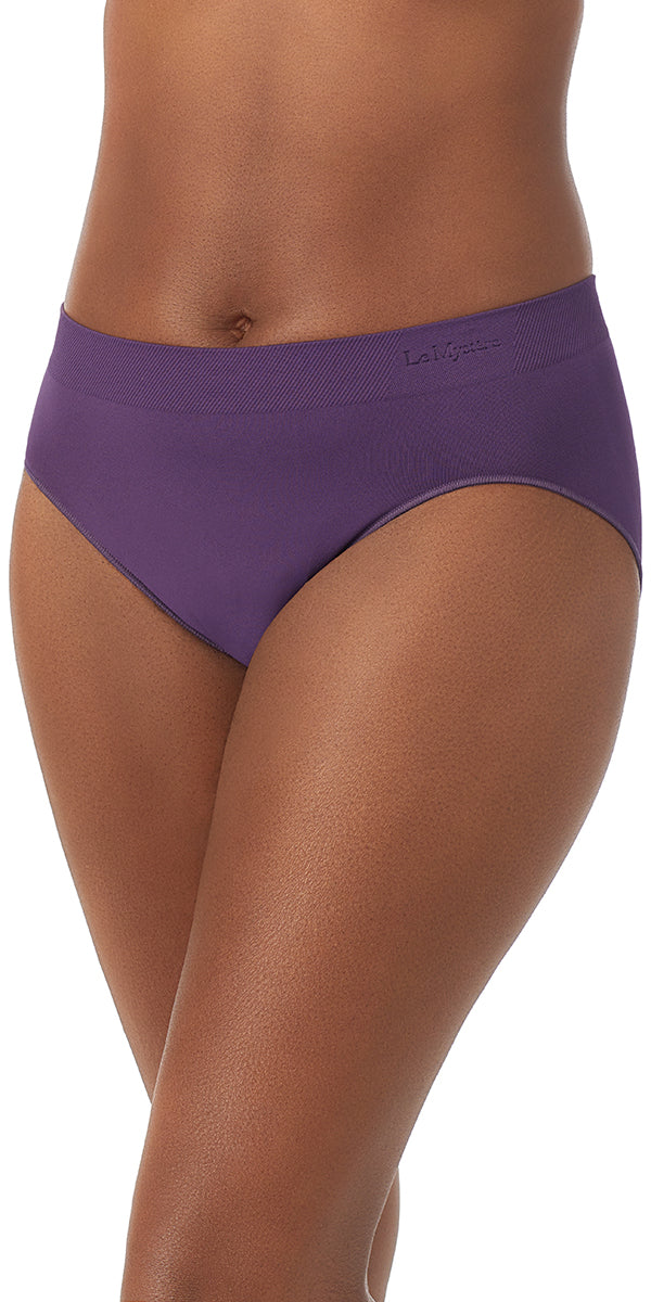 A lady wearing dark plum seamless comfort hi cut