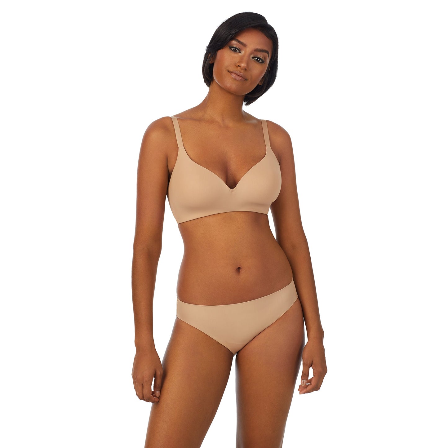 A lady wearing Signature Comfort Wireless Bra in Natural