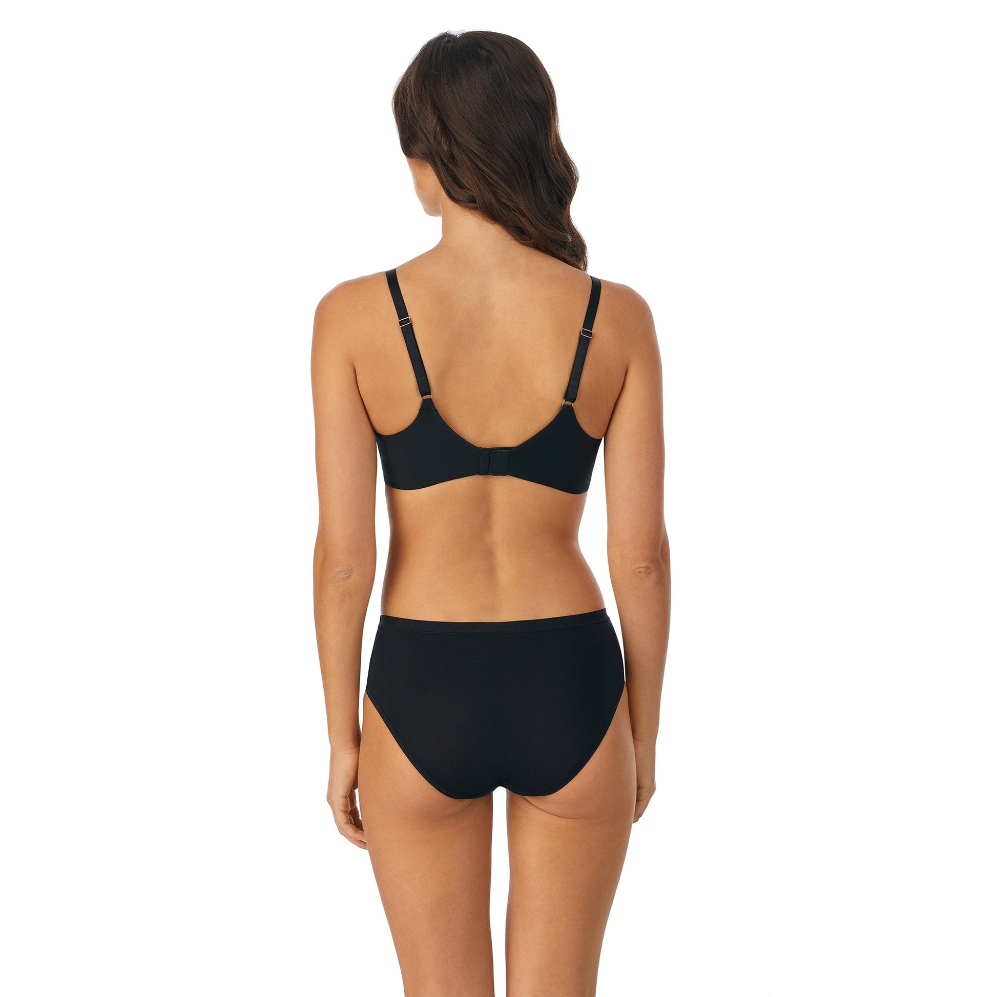 A lady wearing Sheer Illusion Wireless in Black