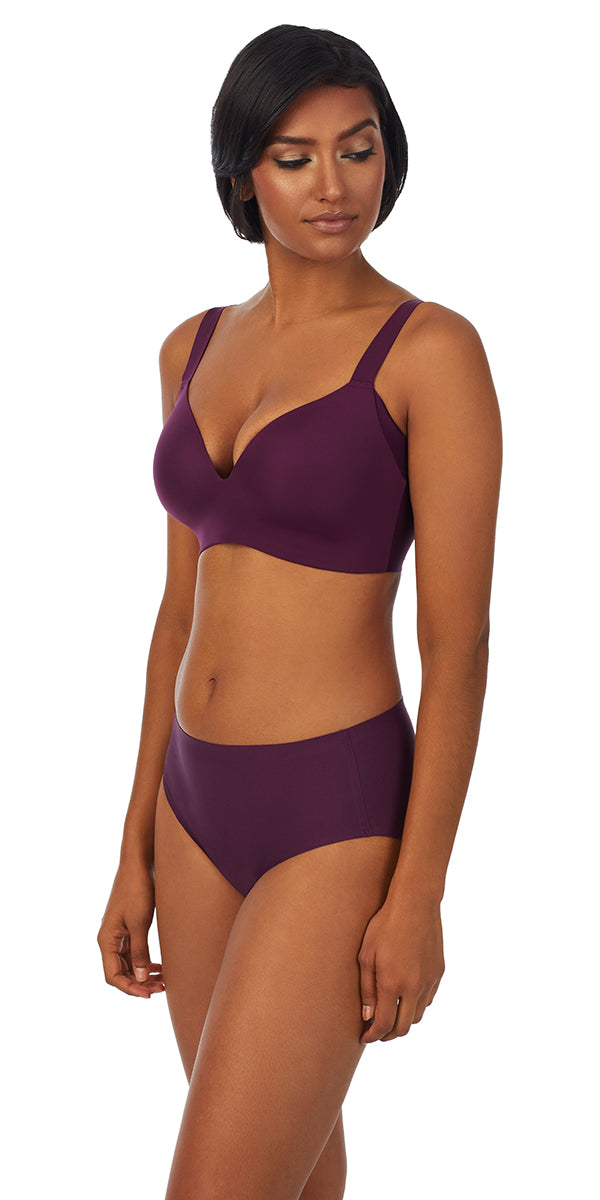 A lady wearing dark amethyst smooth shape 360 smoother