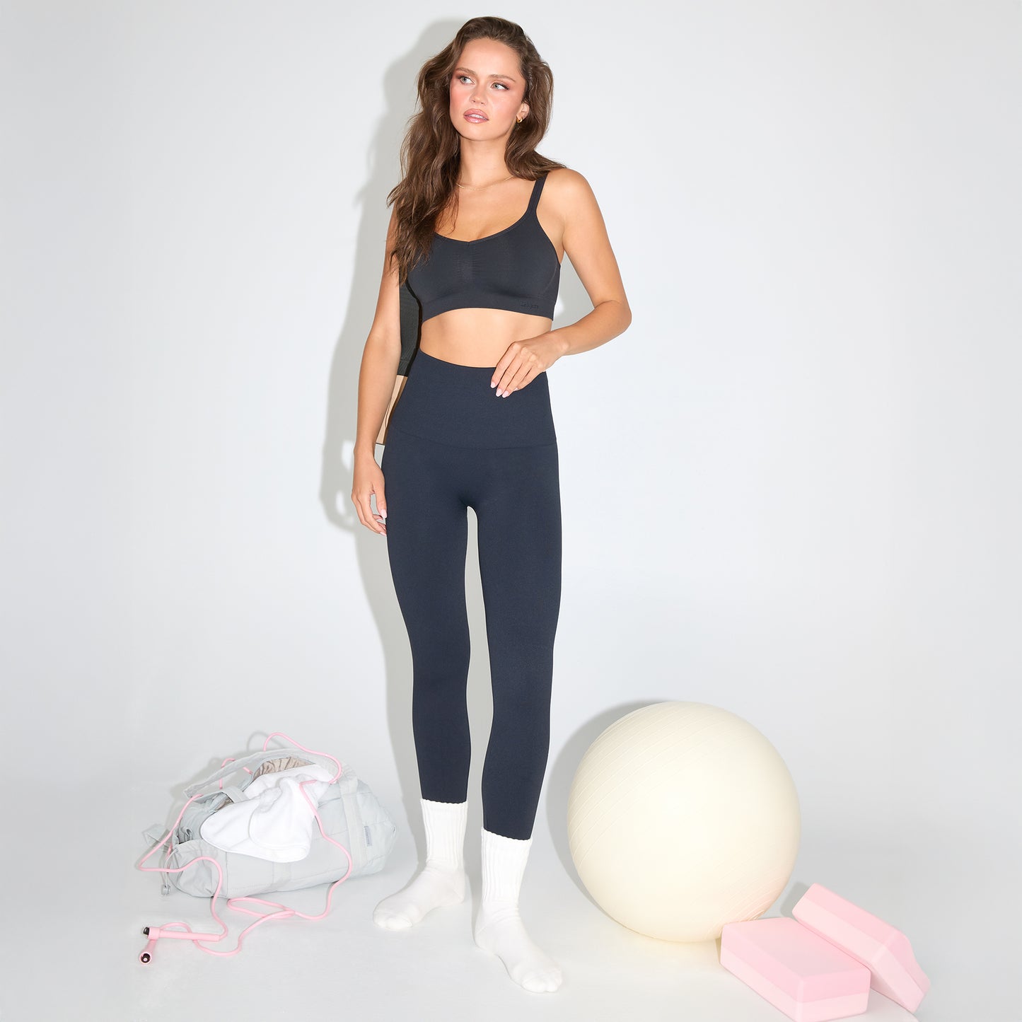 Seamless Comfort Smoothing 3/4 Legging - Black