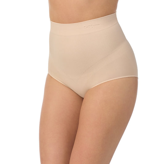 A lady wearing Seamless Comfort High Waist Brief in Soft Shell